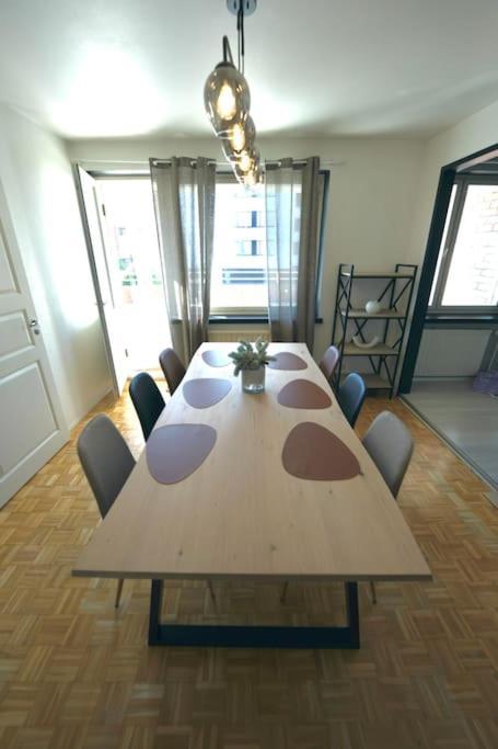 Cosy,Stylish & Big Apartment In The Heart Of City روفانييمي المظهر الخارجي الصورة